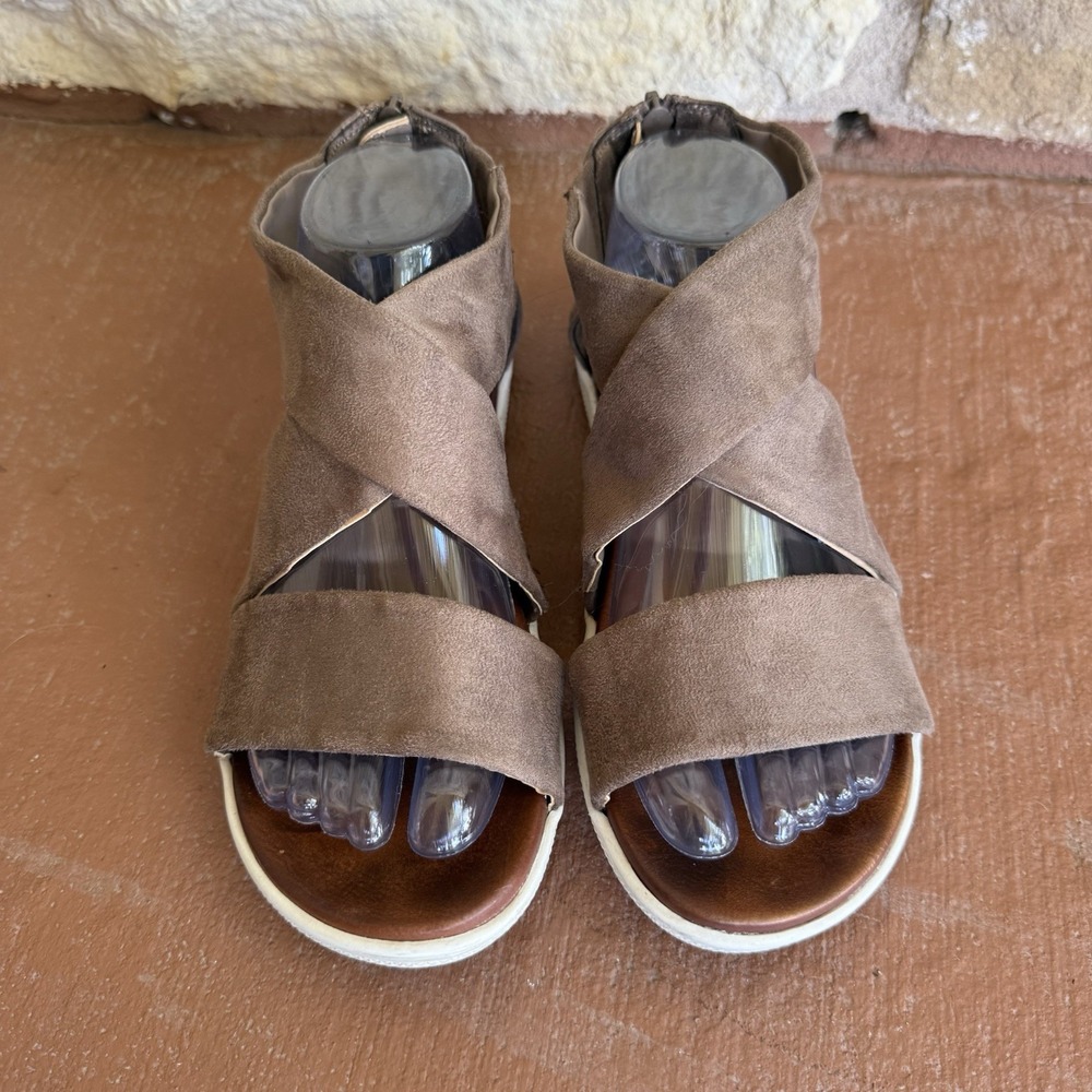 Altard State Sandals Womens 8 M Double Strap Zip Back Taupe Faux Leather